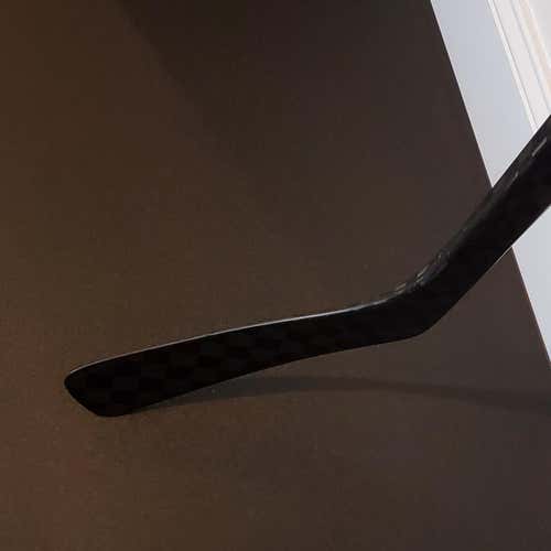 Custom Made New Single Piece 18K Woven Carbon Fiber Hockey Stick Right pm9 equivalent Low Kick