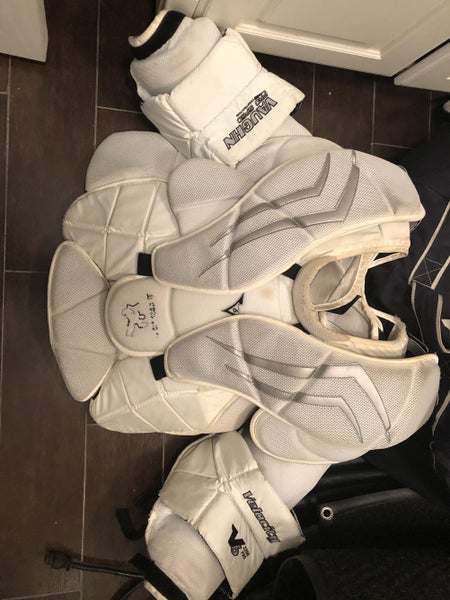 Senior Used Large Vaughn V6 2200 Pro Goalie Chest Protector