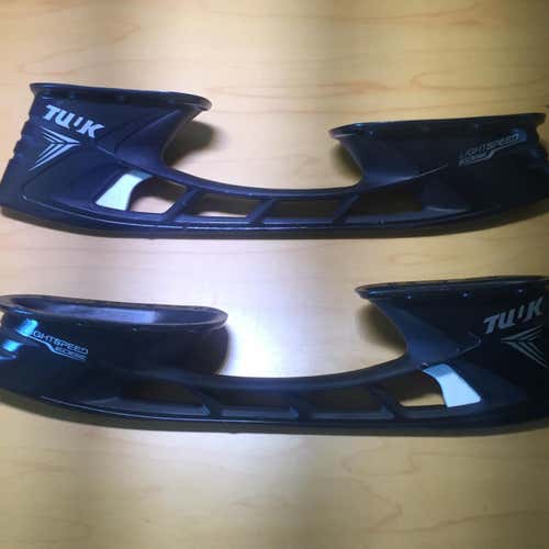 Used Bauer Edge 272