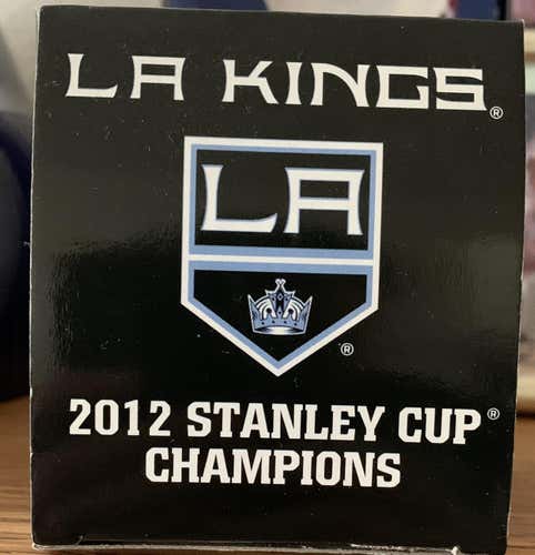 LA KINGS replica Stanley Cup Ring-new in box