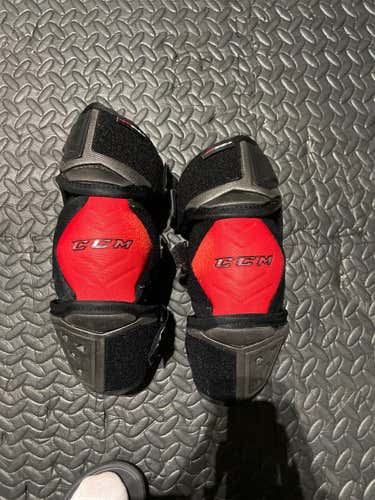Used Large CCM QuickLite  Elbow Pads