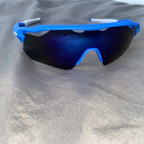 Oakley Radar EV