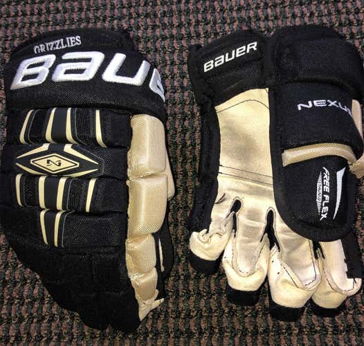 Black New Bauer Nexus 1N 12" Gloves