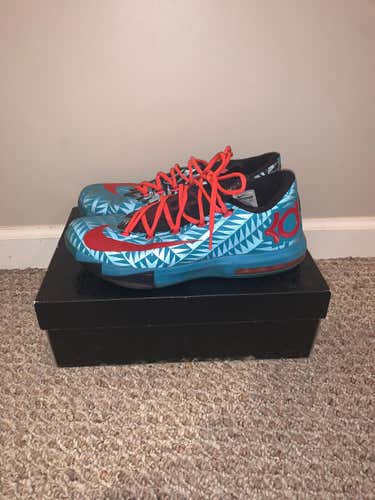 Blue Used Men's Men's 10.5 (W 11.5) Nike Shoes