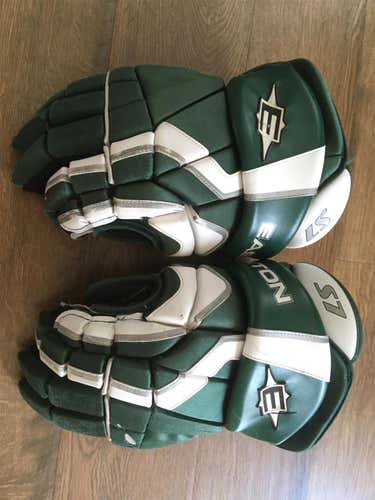 Green Used Easton S7 15"  Gloves
