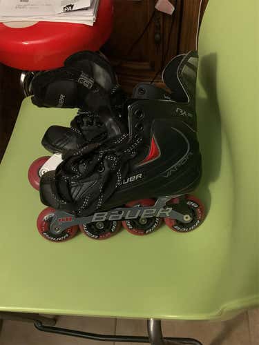 Junior Bauer D&R (Regular) Size 5 Inline Skates