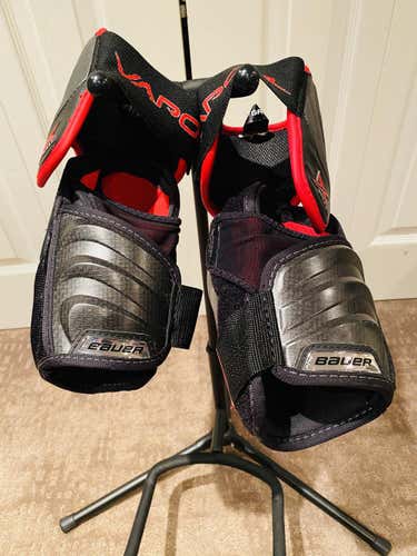 Senior New Medium Bauer Vapor 1X Lite Elbow Pads