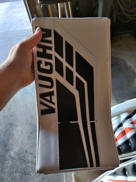 White Senior Used Vaughn Full Right Velocity VE8