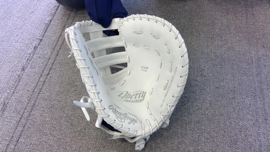 New Rawlings Right Handed First Base Liberty Advanced Softball Glove 13"