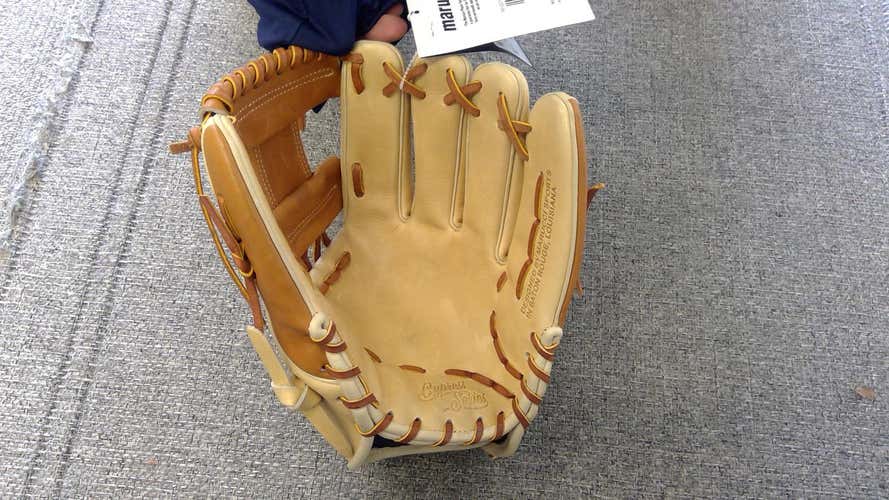 New Marucci Right Handed Cypress Series Baseball Glove 11.5"