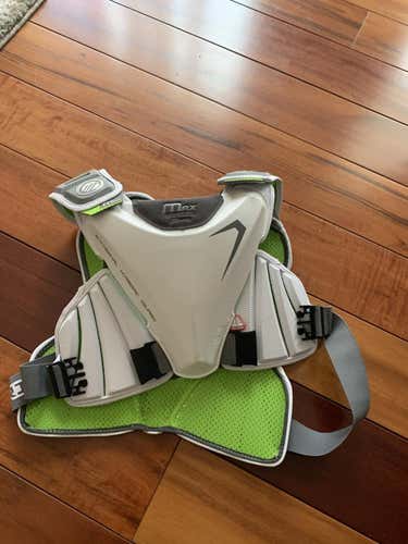 New Large Maverik MAX EKG Shoulder Pads (ESSENTIAL IN 2021)