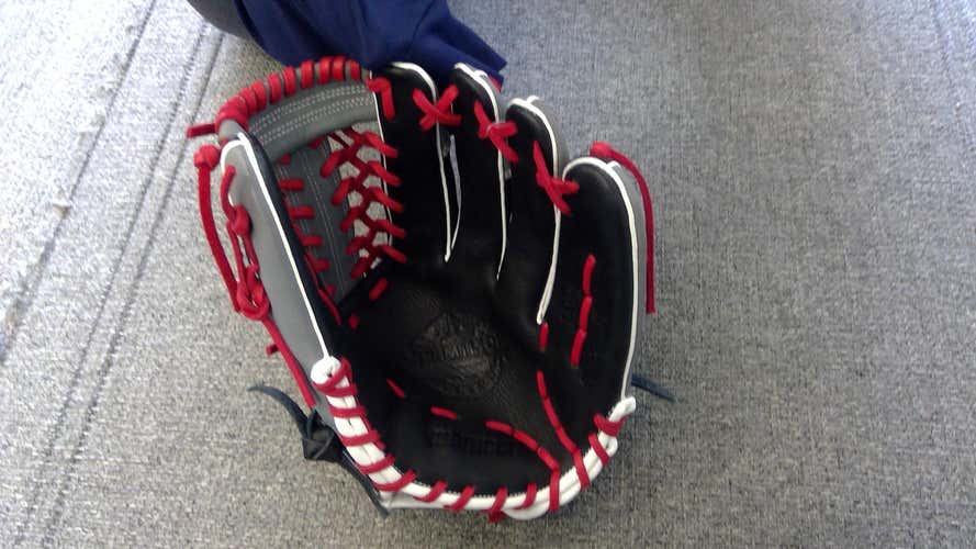 New Marucci Right Handed Baseball Glove 11.75"