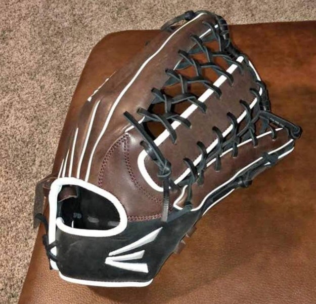 Easton El Jefe Baseball Softball Glove 13.5"