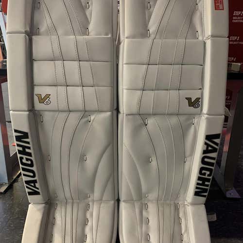 New Vaughn V6 2300 Pro 34+2 Goalie Leg Pads