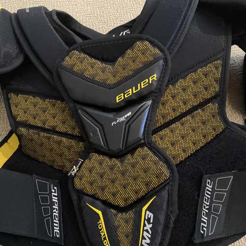 New Large Bauer Supreme TotalOne MX3 Shoulder Pads
