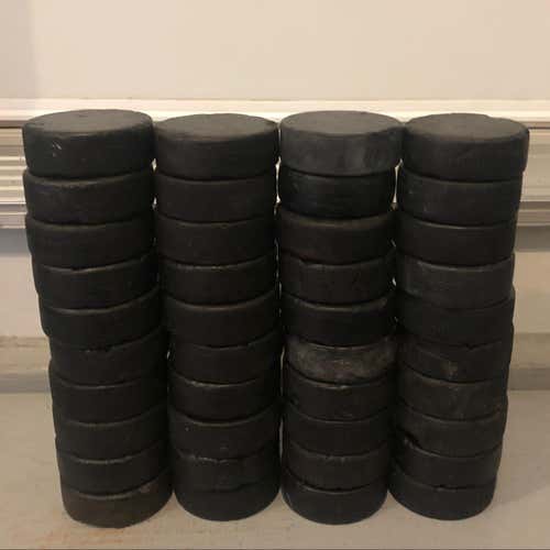 40 Practice Hockey Pucks