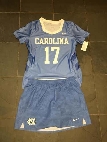 New Nike Womens UNC North Carolina Tar Heels Lacrosse #17 SS Jersey $90 & Skort $75 Womens Medium