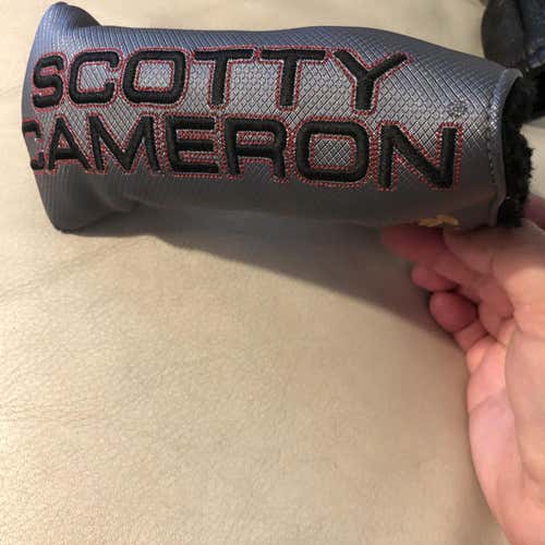 Used  Head Cover Putter