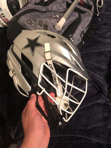 Silver Used Cascade R Helmet