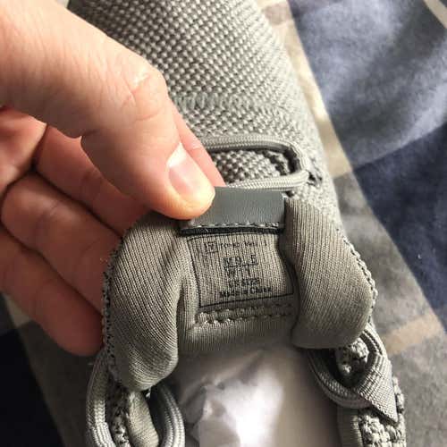 Grey/Red Tomo Vol. 1 9.5 Men’s Golf Shoes