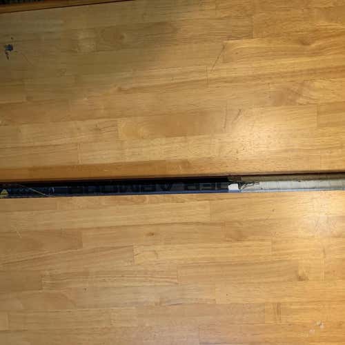 *** Like New *** - Carbon Under Armour Shaft