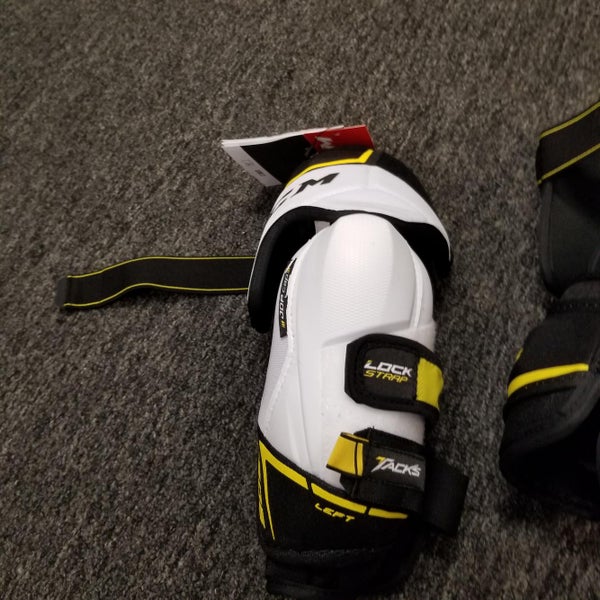 Senior New Extra Large CCM Tacks 9060 Elbow Pads