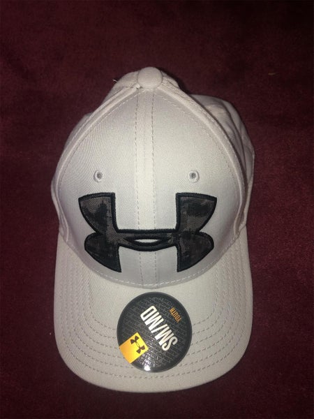 White Men's Small / Medium Under Armour Hat