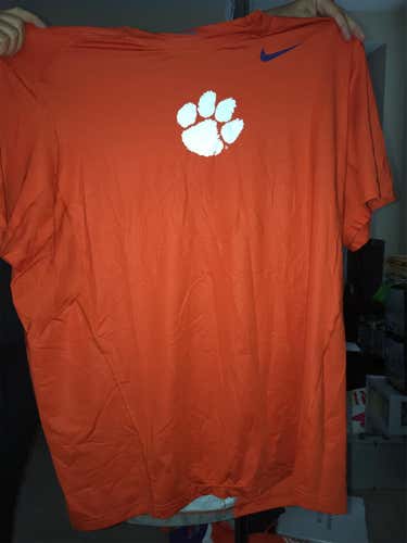 Orange Men's XXL Nike Shirt