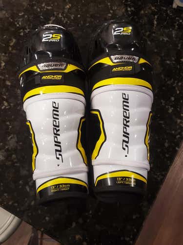 New Senior Bauer Supreme 2S Pro Shin Pads