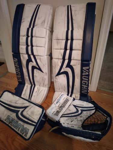 Blue Used Senior 32" Vaughn Regular Pro V Elite CARBON Goalie Full Set