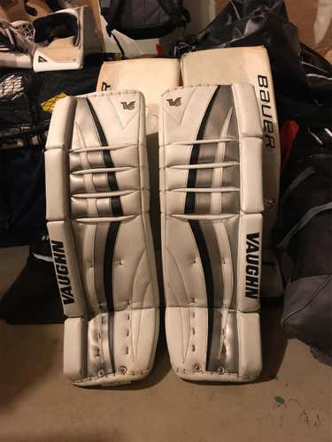 White Used 31" Vaughn Velocity V6  Goalie Leg Pads