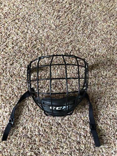 Used Size Medium CCM Full Cage