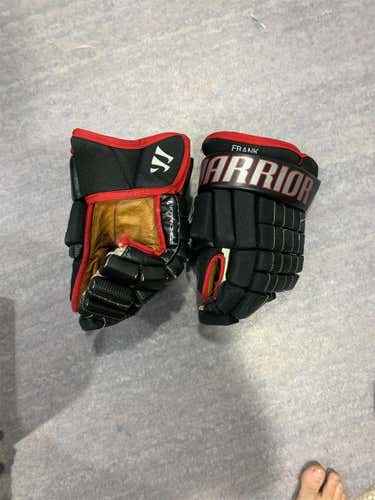 Black Used Warrior Franchise 14" Pro Stock Gloves