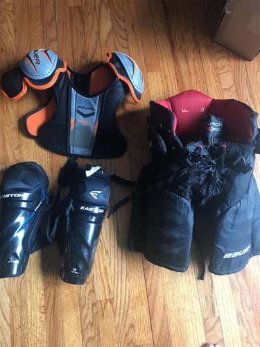 Used Small Bauer Vapor X800 Hockey Pants