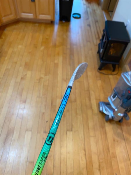 Used Right Handed Alpha DX Toe Hockey Stick