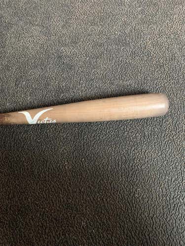 Used Victus (-3) 33" Bat