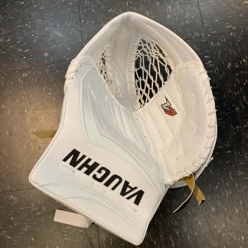 New Vaughn V7 Pro XR Sr Goalie Glove White