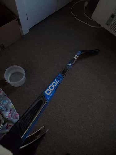 Used Bauer Right Handed Nexus 7000 Hockey Stick
