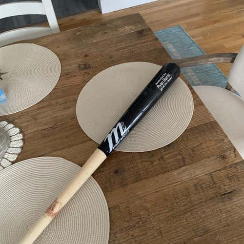 Used  Wood (-3) 30 oz 33" Bat