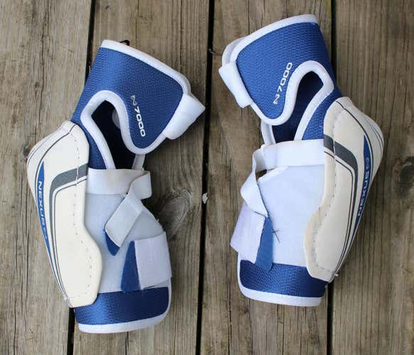 Senior Used Medium Bauer Nexus 7000 Elbow Pads
