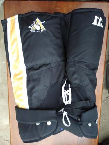 Pittsburgh Penguins Black Senior New Large Warrior Covert QRE Hockey Pants Pro Stock