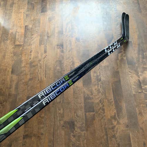 2 Pack - New CCM RibCor Trigger2 PMT Toe Curve 75 Flex Hockey Stick