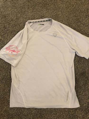 NEW Adrenaline Tropics Shirt