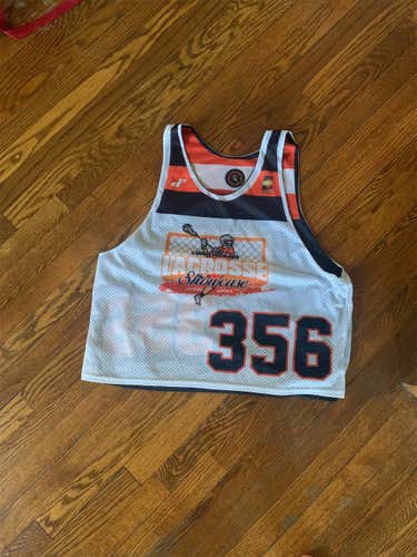 Long Island Showcase Pinnie #356 reversible