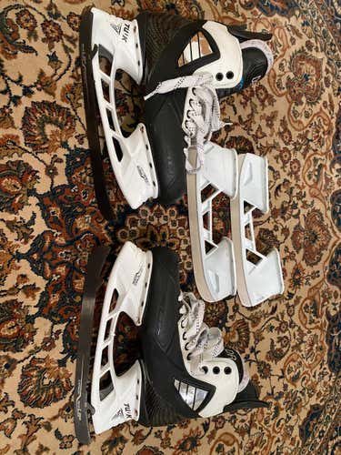 Senior Used True Pro Custom Hockey Skates D&R (Regular) Size 9