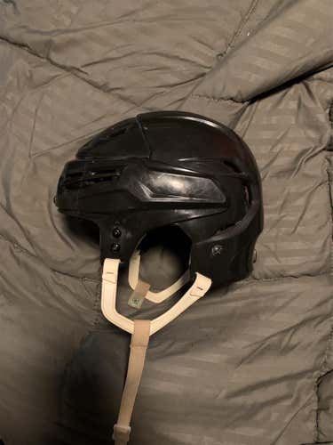 Black Used Small Bauer Re-Akt Helmet