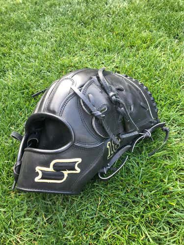SSK Pitcher's Glove