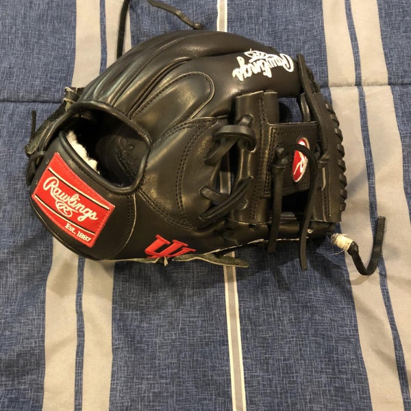 Custom Indiana 11.5” Very Slightly Used Black Pro Preferred Infield Globe