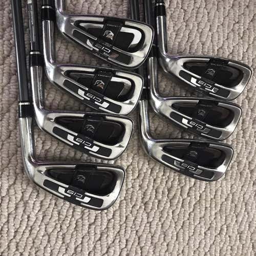 Used Right Handed Regular Flex Graphite Shaft Iron Set