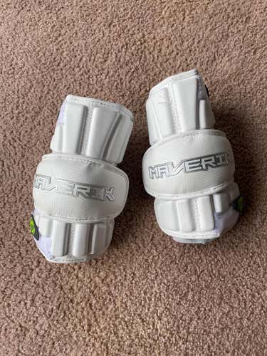 Used Large Maverik M4 Arm Pads